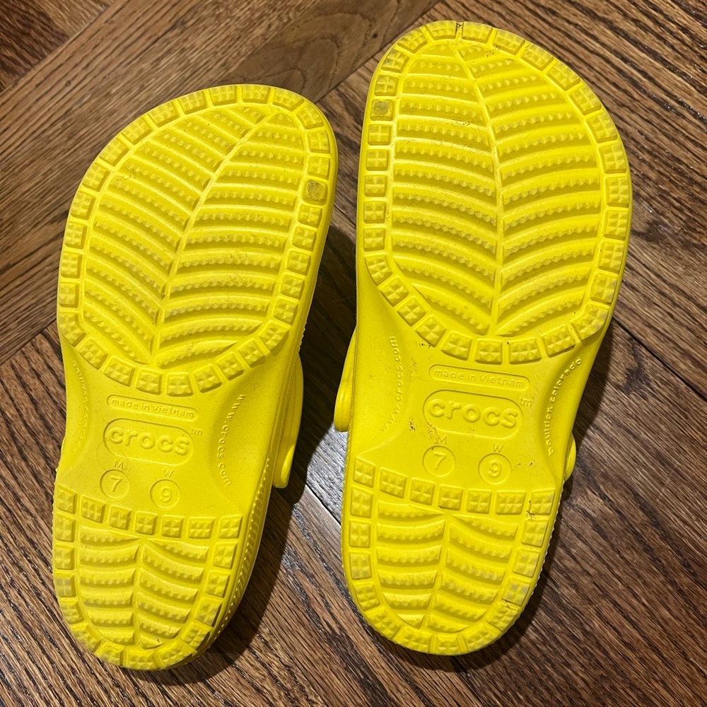 Crocs - Picture 2 of 2